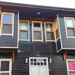 Sweet Kadikoy Апарт-отель *